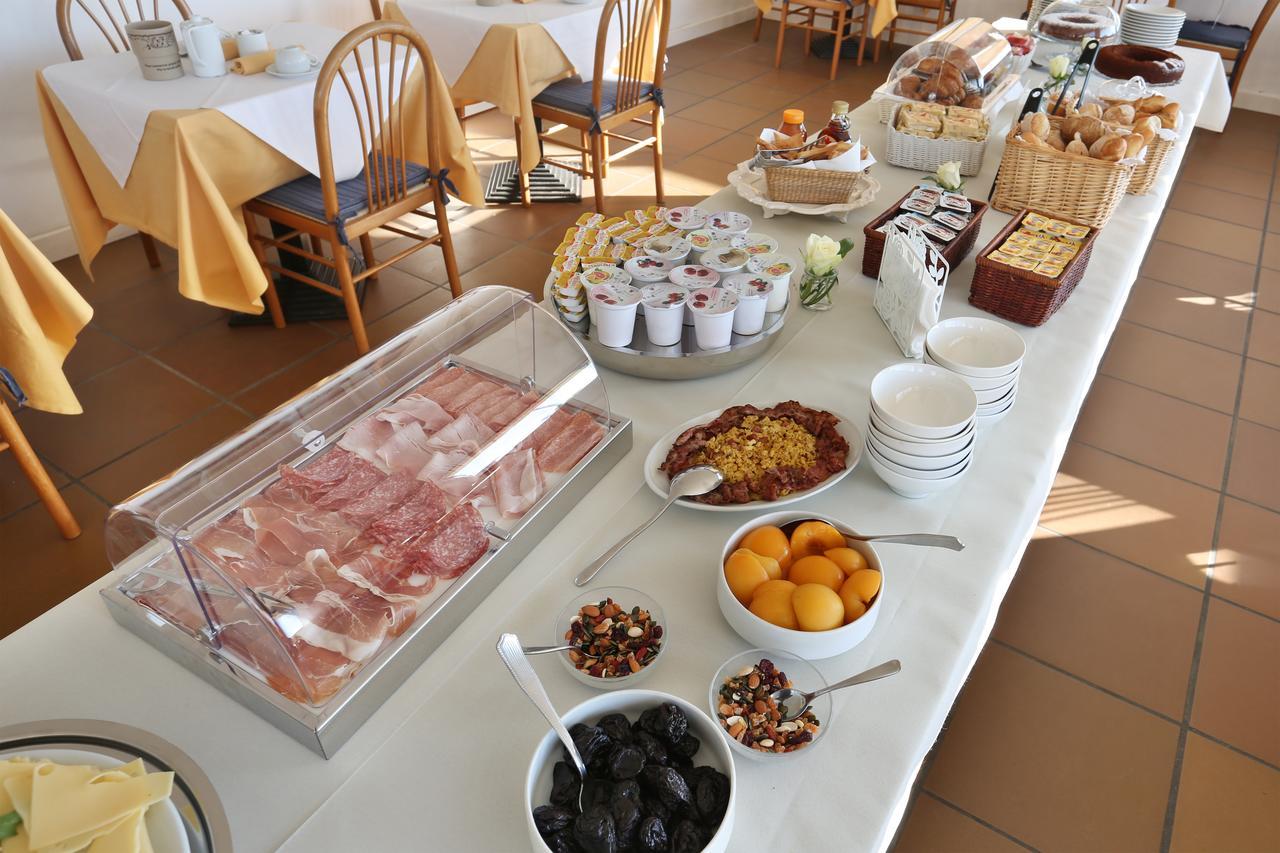 לידו די קאמאיורה Hotel Brunella מראה חיצוני תמונה