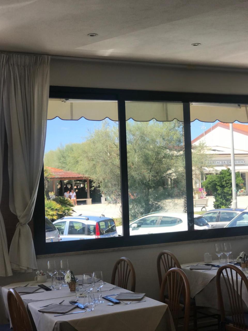 לידו די קאמאיורה Hotel Brunella מראה חיצוני תמונה