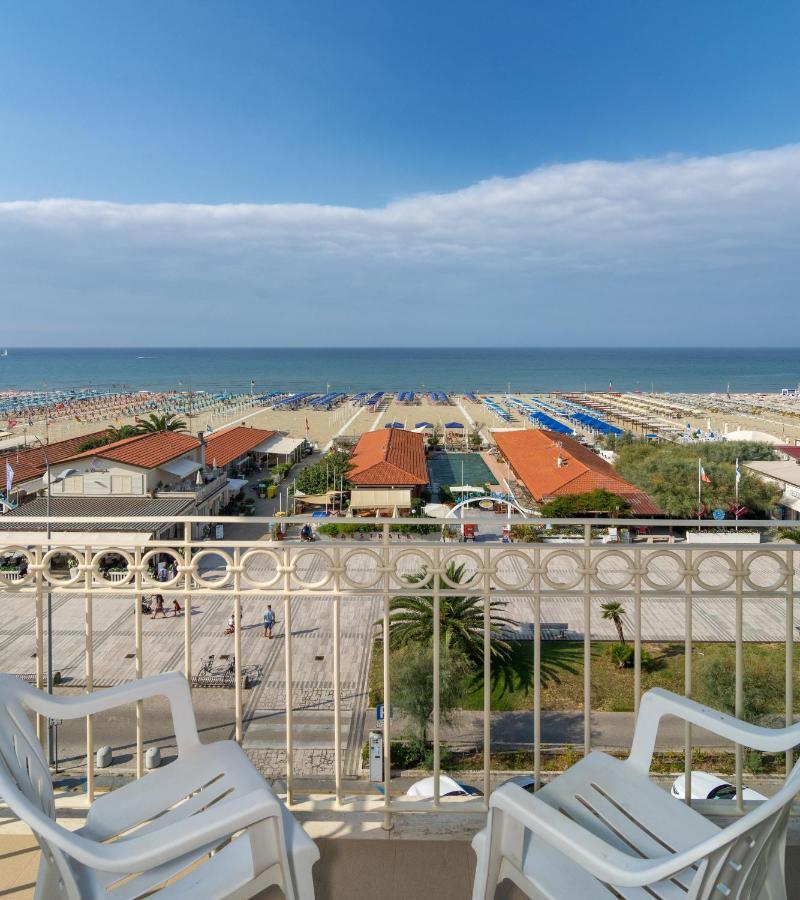 לידו די קאמאיורה Hotel Brunella מראה חיצוני תמונה