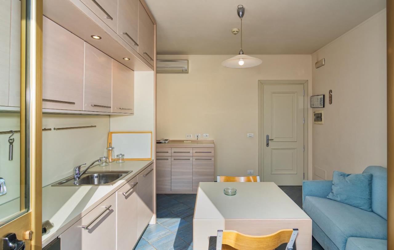לידו די קאמאיורה Hotel Brunella מראה חיצוני תמונה