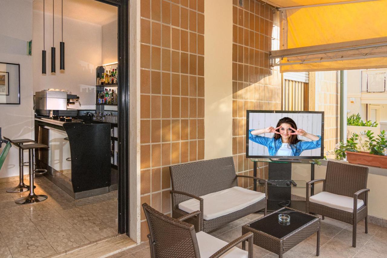 לידו די קאמאיורה Hotel Brunella מראה חיצוני תמונה