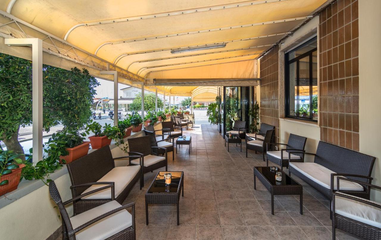 לידו די קאמאיורה Hotel Brunella מראה חיצוני תמונה